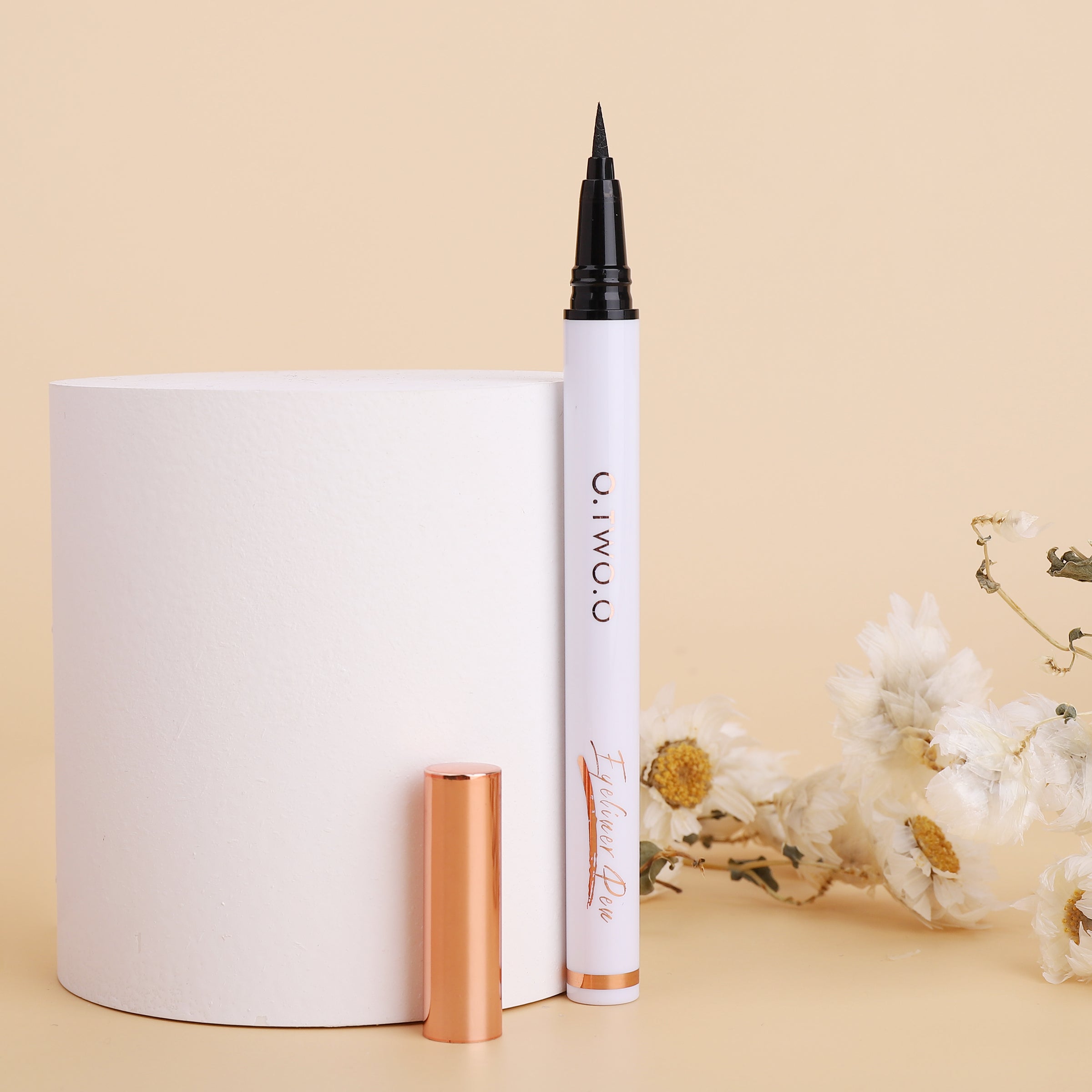 O.TWO.O DELICATE WATERPROOF EYELINER