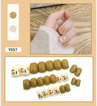 O.TWO.O STICK ON NAILS