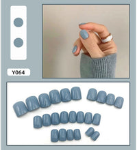O.TWO.O STICK ON NAILS