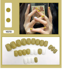 O.TWO.O STICK ON NAILS