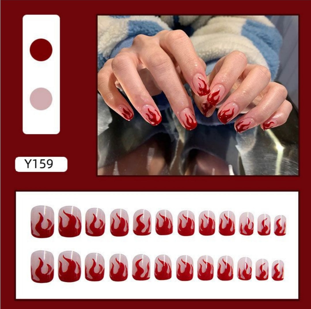 O.TWO.O STICK ON NAILS