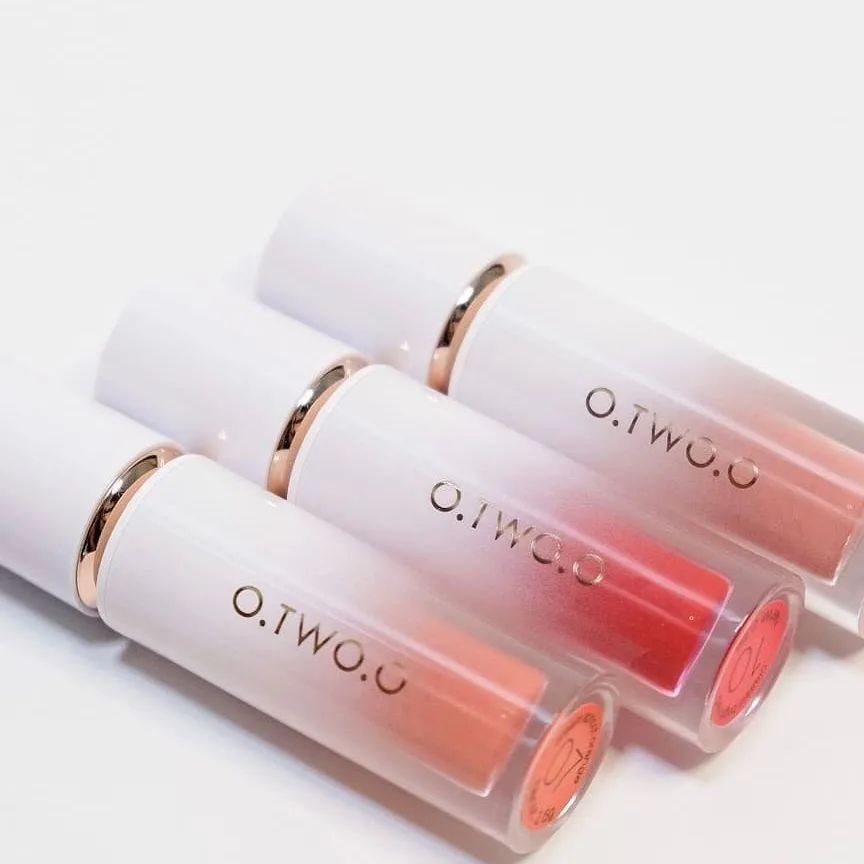 O.TWO.O VELVET MATTE LIP MUD