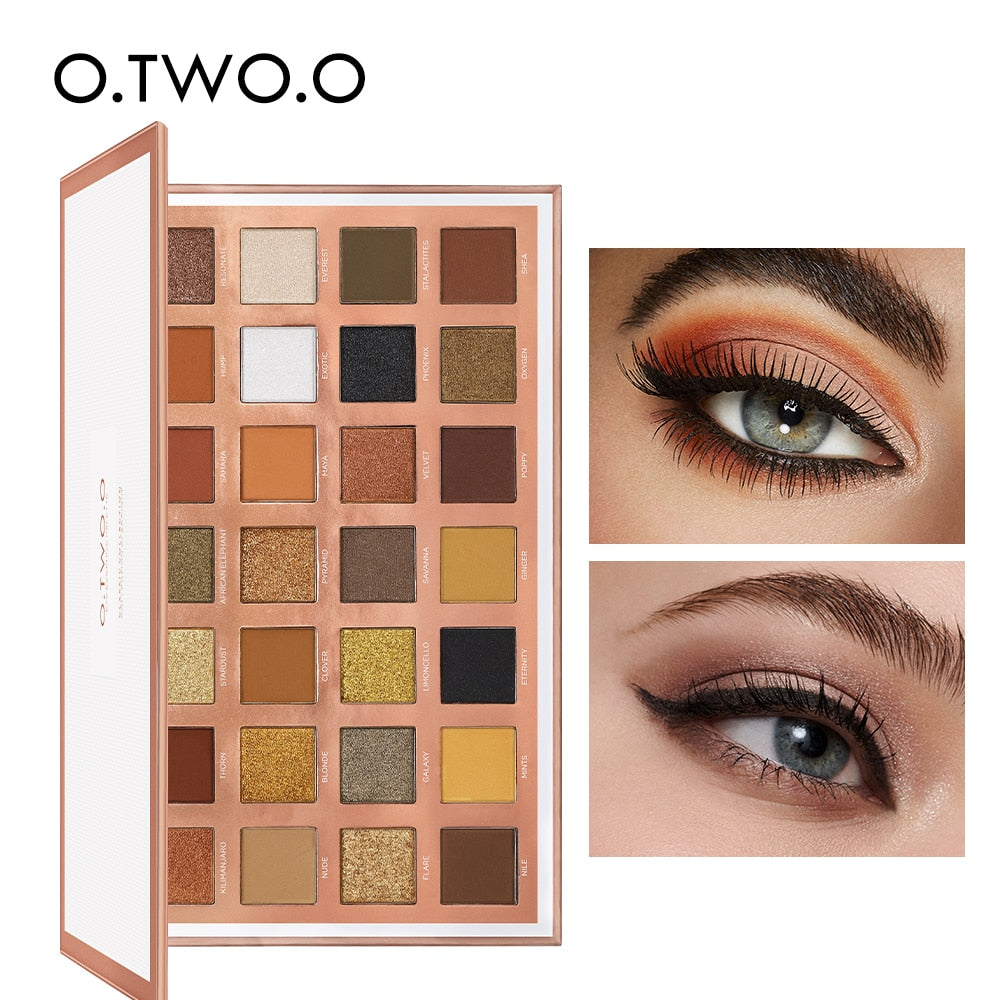 O.TWO.O EYE ESSENCE PALETTE (28 COLORS EYESHADOW)