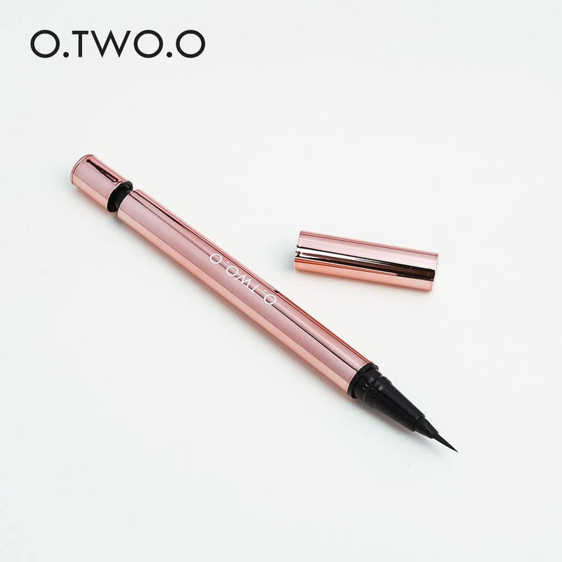 O.TWO.O Eyeliner Pen