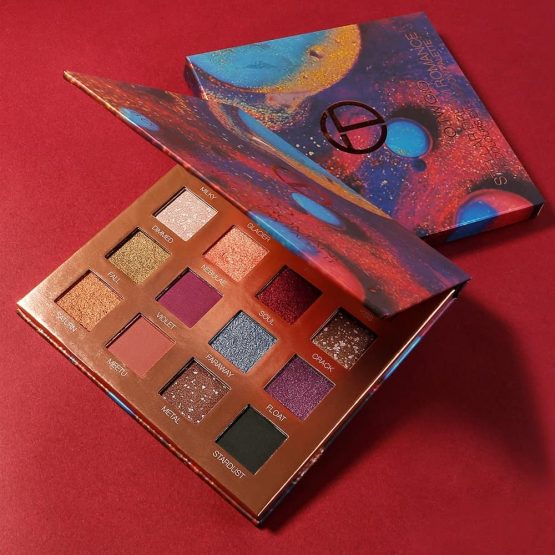 O.TWO.O STELLAR DREAM ROMANCE EYESHADOW PALETTE