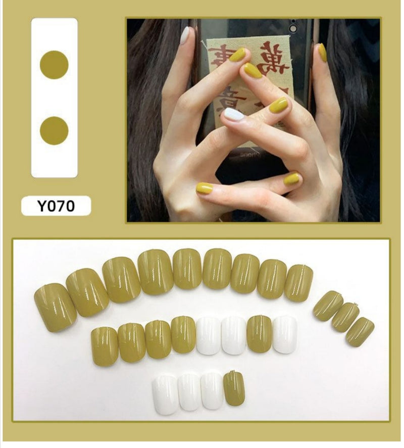 O.TWO.O STICK ON NAILS