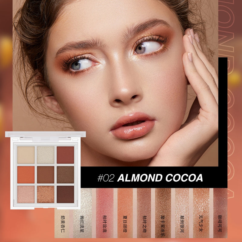O.TWO.O LOVEMARK EYESHADOW PALETTE