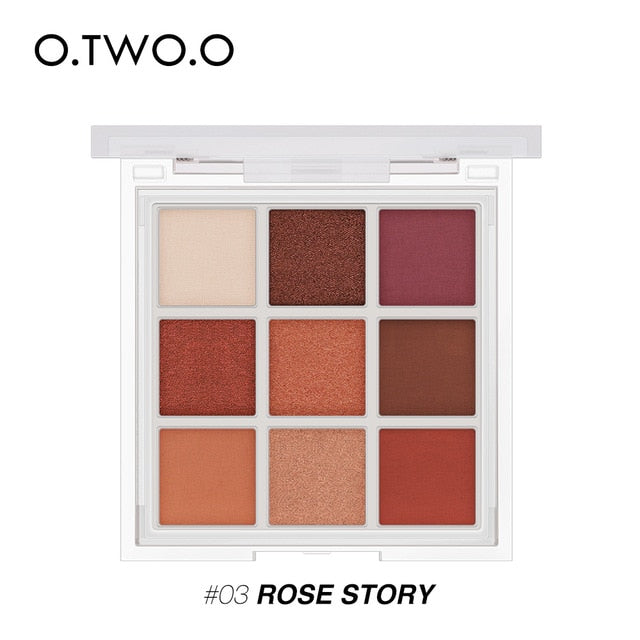 O.TWO.O LOVEMARK EYESHADOW PALETTE
