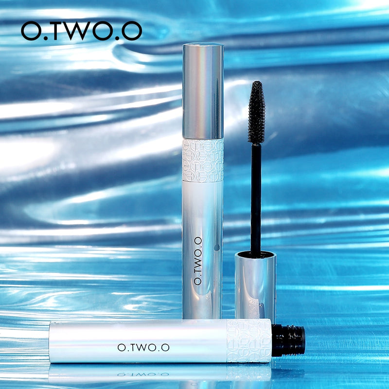 O.TWO.O EXCLUSIVE IMPRINT MASCARA